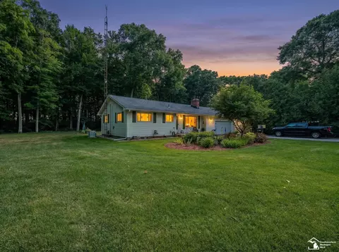 4496 School, Temperance, MI 48182 photo 2
