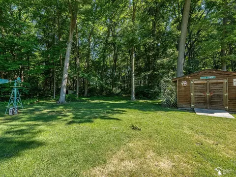 4496 School, Temperance, MI 48182 photo 36