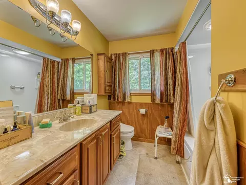 4496 School, Temperance, MI 48182 photo 17