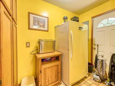 4496 School, Temperance, MI 48182 photo 22