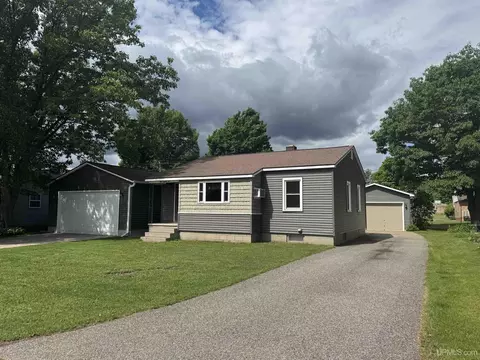 125 N Daisy, Ishpeming, MI 49849