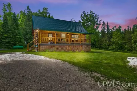 w5649 West 3rd Street, Hermansville, MI 49847