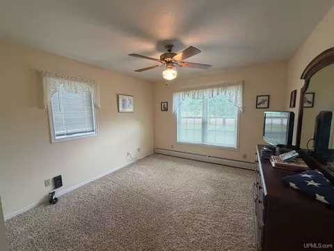Bedroom - 2131 S 18th, Escanaba, MI 49829 photo 3 of 5