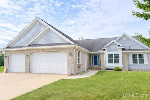 2131 S 18th, Escanaba, MI 49829