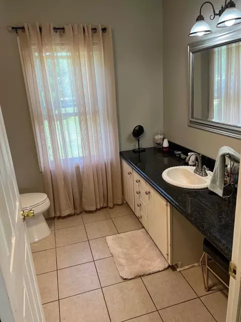 Bath - 6617 Flushing, Flushing, MI 48433 photo 1 of 2