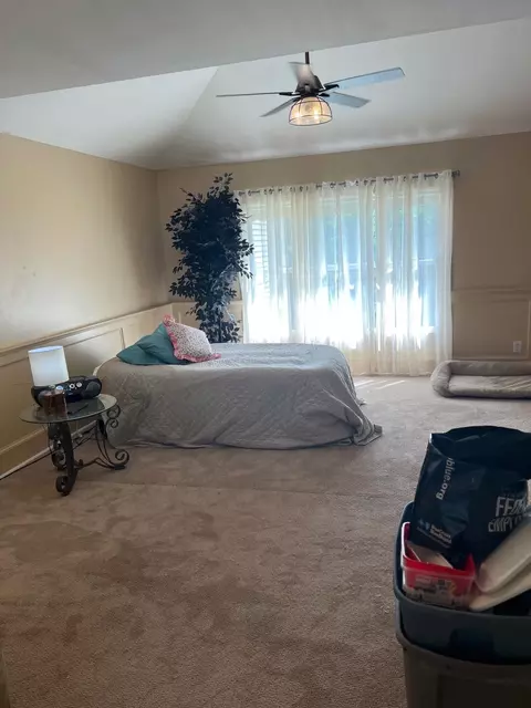 Bedroom - 6617 Flushing, Flushing, MI 48433 photo 1 of 2