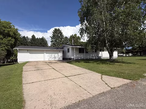 345 Grant, Kingsford, MI 49802
