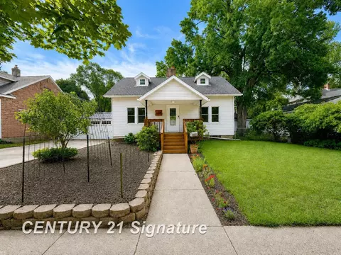 212 Auburn, Midland, MI 48640