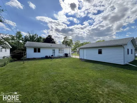 Exterior - 809 Moore, Owosso, MI 48867 photo 10 of 12