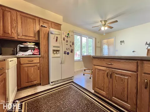 Kitchen - 809 Moore, Owosso, MI 48867 photo 3 of 4
