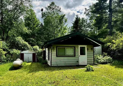 382 Shappell, Harrison, MI 48625