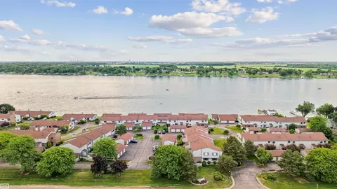 1715 River, Saint Clair, MI 48079