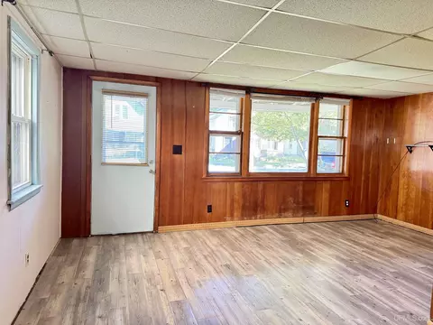 Living - 117 E Peck, Negaunee, MI 49866 photo 2 of 3