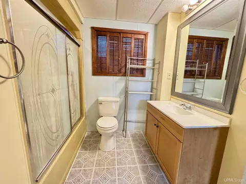 Bath - 117 E Peck, Negaunee, MI 49866 photo 1 of 1