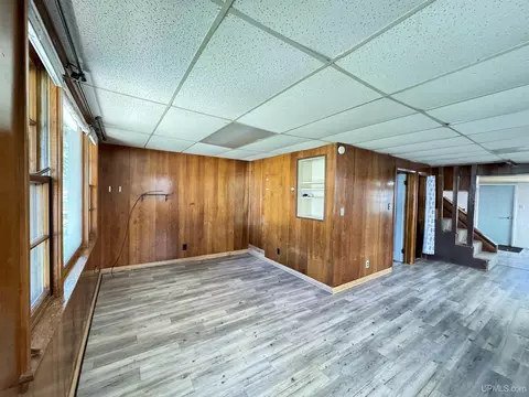 Living - 117 E Peck, Negaunee, MI 49866 photo 3 of 3