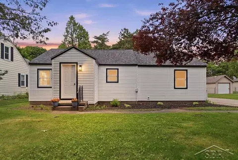 2805 E Ashman, Midland, MI 48642