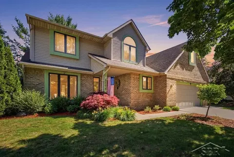 4708 N Trail Wood, Midland, MI 48642