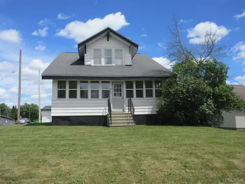 Exterior - 502 Ascherman, Wakefield, MI 49968 photo 2 of 9