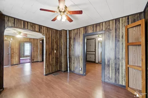Entry Way - 943 E 4th, Monroe, MI 48161 photo 3 of 7