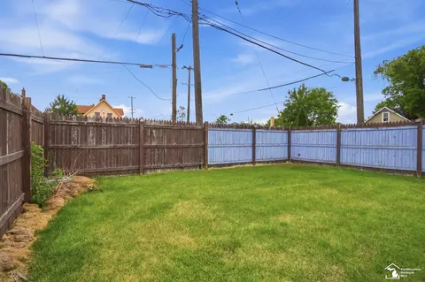 Exterior - 943 E 4th, Monroe, MI 48161 photo 8 of 10