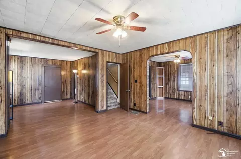 Living - 943 E 4th, Monroe, MI 48161 photo 2 of 5
