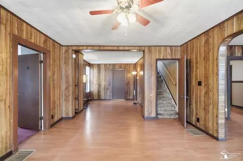 Entry Way - 943 E 4th, Monroe, MI 48161 photo 1 of 7