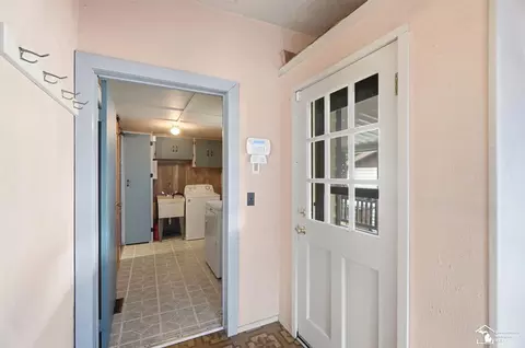 Entry Way - 943 E 4th, Monroe, MI 48161 photo 7 of 7