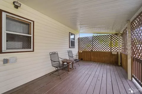 Exterior - 943 E 4th, Monroe, MI 48161 photo 7 of 10