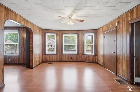 Living - 943 E 4th, Monroe, MI 48161 photo 1 of 5