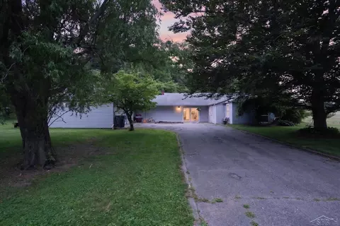 11641 22 Mile, Marshall, MI 49068