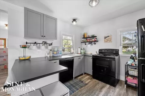 Kitchen - 447 Ruskin, Algonac, MI 48001 photo 2 of 3