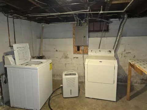 Other - 426 E Williams, Owosso, MI 48867 photo 6 of 9