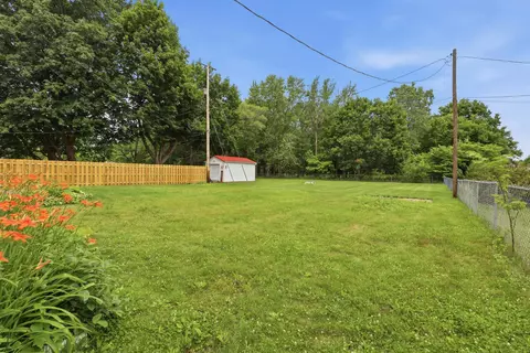 Exterior - 929 Springview, Flushing, MI 48433 photo 8 of 8
