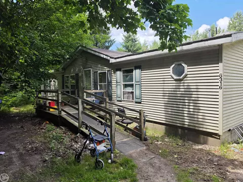 6316 W 18, Mesick, MI 49668