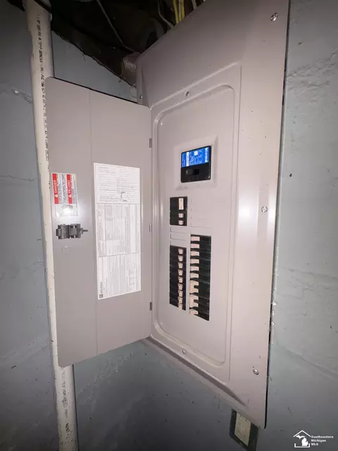 Other - 220 E Lorain, Monroe, MI 48162 photo 6 of 10