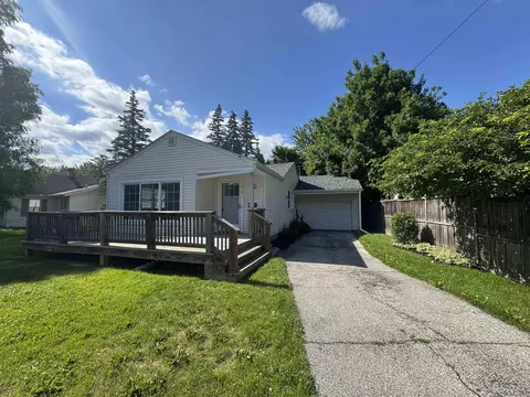 1954 Holcomb, Saginaw, MI 48602