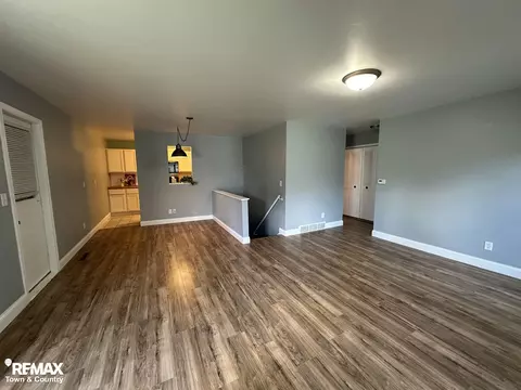 Living - 3109 Vineyard, Flushing, MI 48433 photo 1 of 5