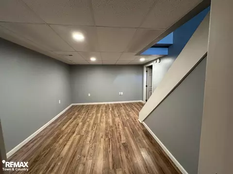 Living - 3109 Vineyard, Flushing, MI 48433 photo 5 of 5