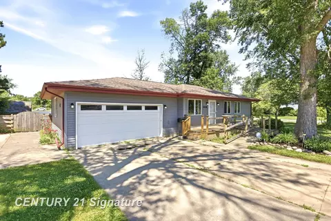 1438 Flanders, Saginaw, MI 48604