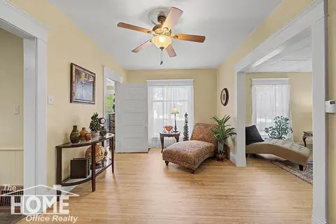 432-434 E Oliver, Owosso, MI 48867 photo 3