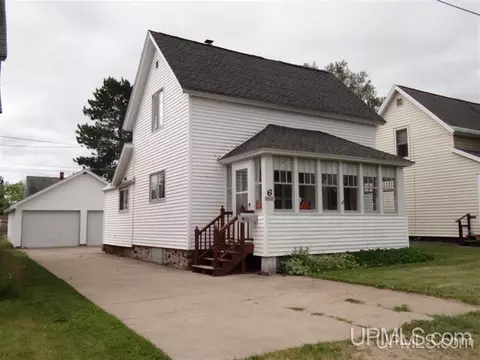 25221 Elm, Calumet, MI 49913