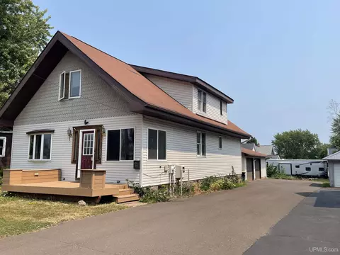 220 Park, Ironwood, MI 49938