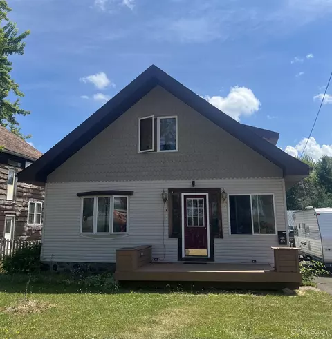 220 Park, Ironwood, MI 49938