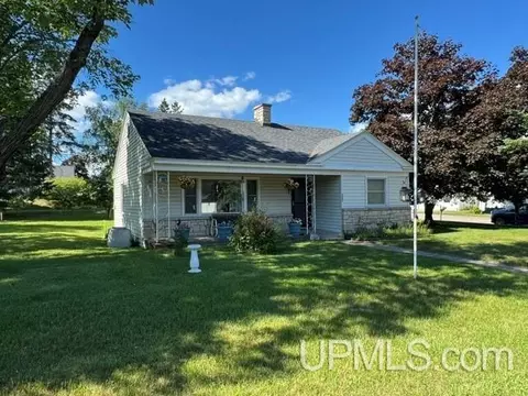 1602 Minneapolis, Gladstone, MI 49837