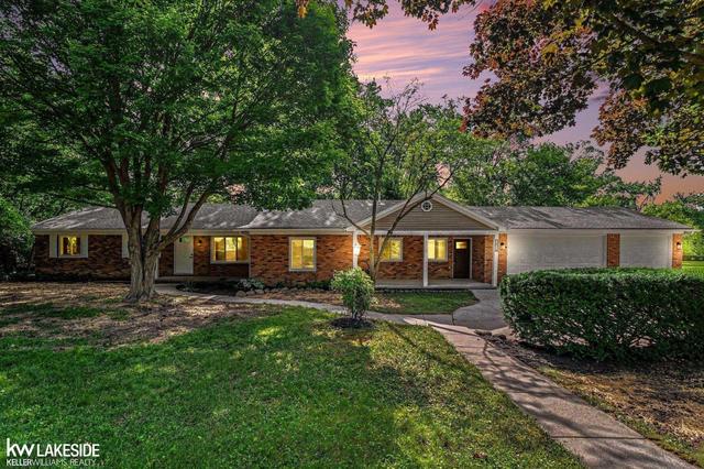 2871 Harvey, Rochester Hills, MI 48309