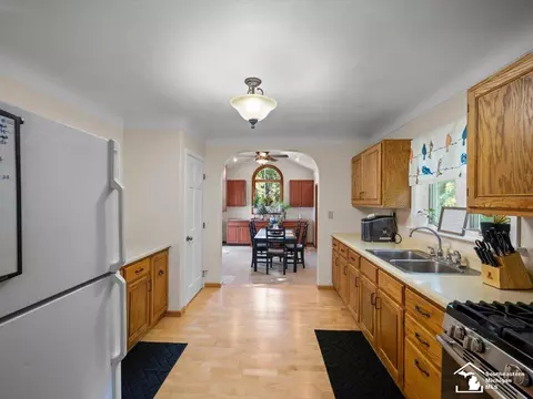 Kitchen - 6740 Summerfield, Temperance, MI 48182 photo 1 of 3