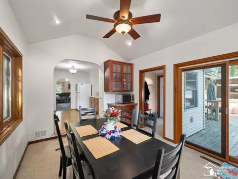 Dining - 6740 Summerfield, Temperance, MI 48182 photo 2 of 2