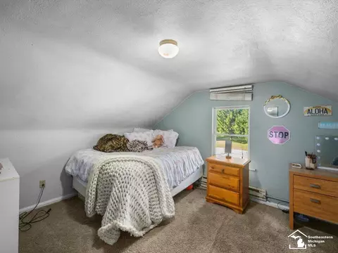 Bedroom - 6740 Summerfield, Temperance, MI 48182 photo 3 of 4