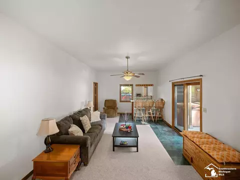 Living - 6740 Summerfield, Temperance, MI 48182 photo 5 of 6