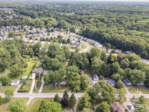 View/Area - 6740 Summerfield, Temperance, MI 48182 photo 3 of 5